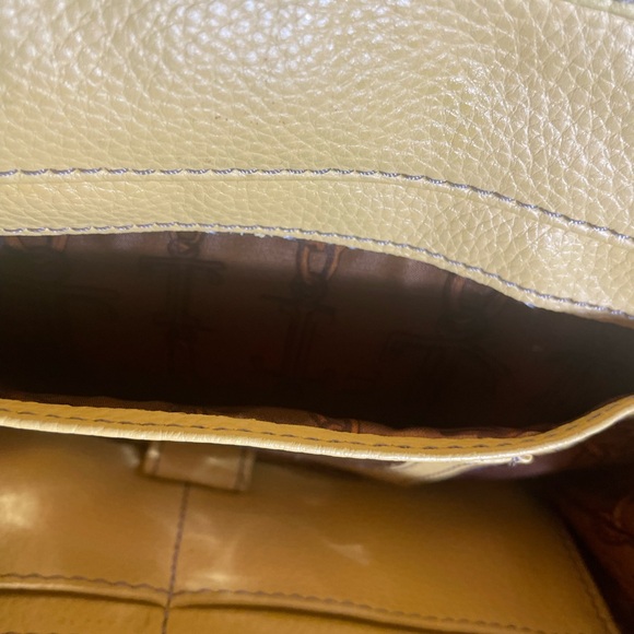 Tignanello Leather Yellow Crossbody purse - Picture 11 of 11
